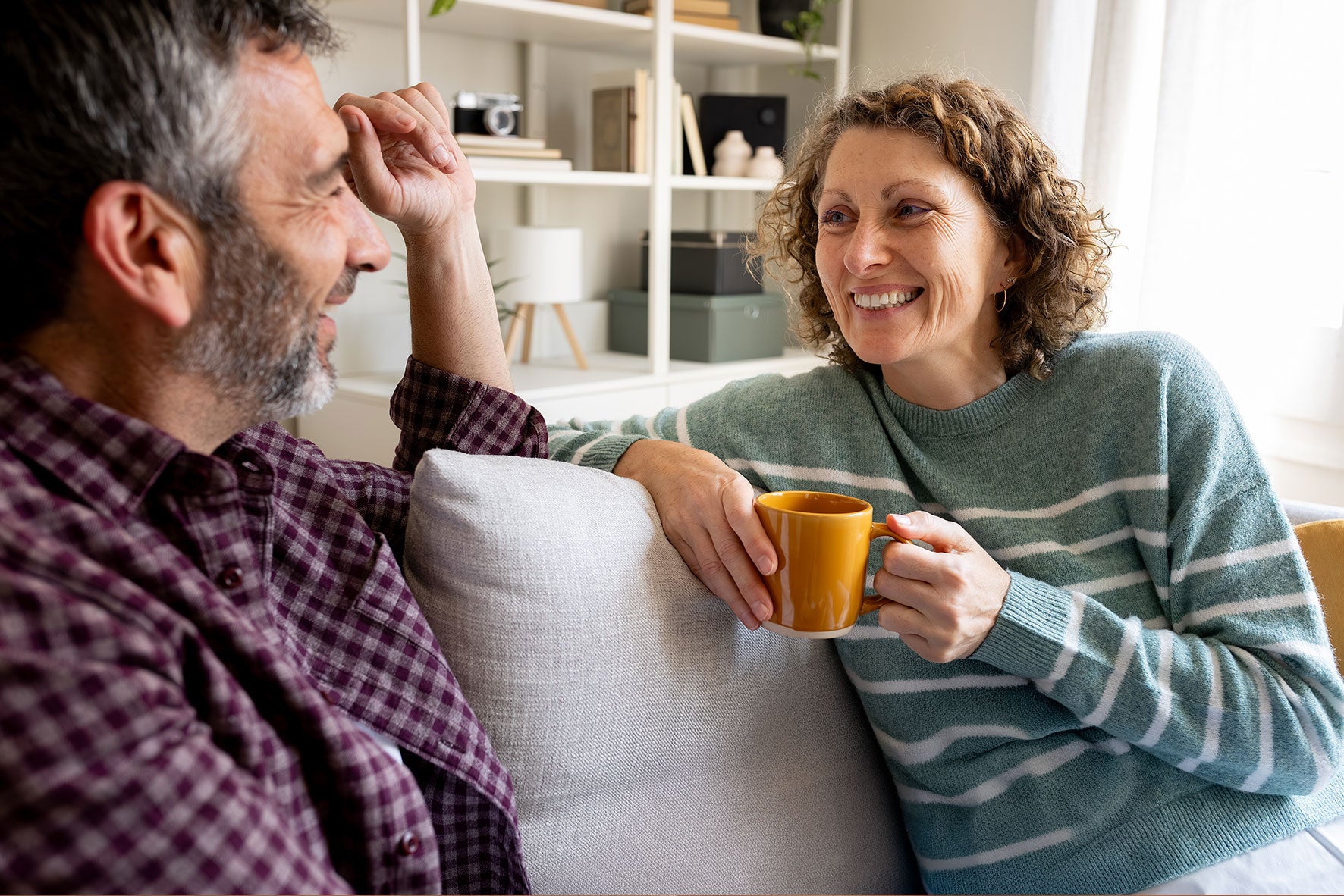 moving professionals discussion the relocation